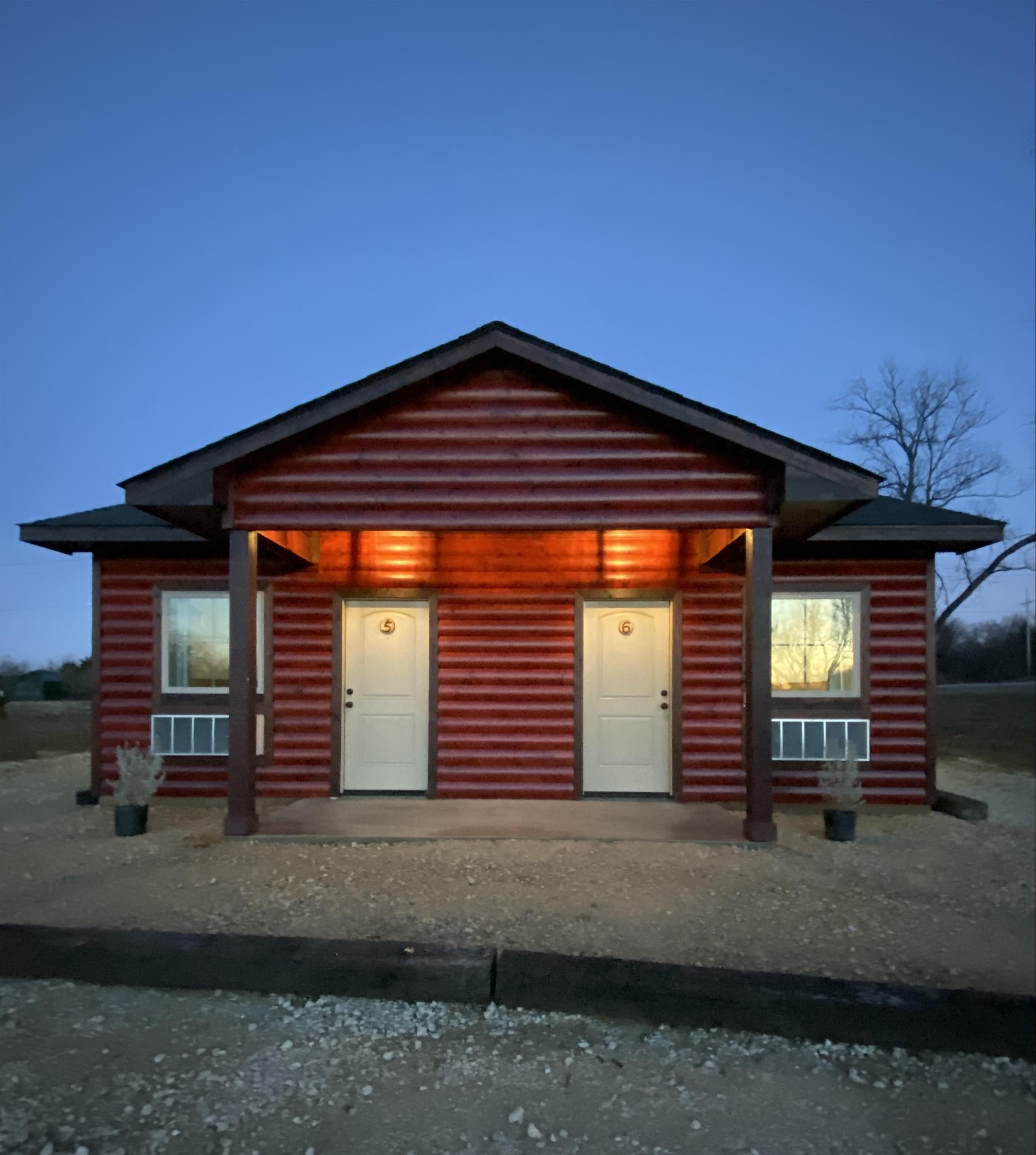 The Woods Motel exterior